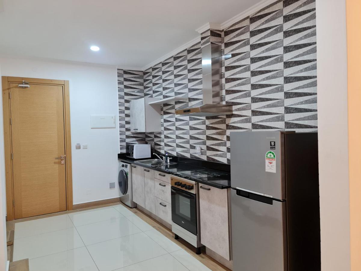 Royale Suites By Arc Royal Luxury Apts อองซ์รอแยล ภายนอก รูปภาพ