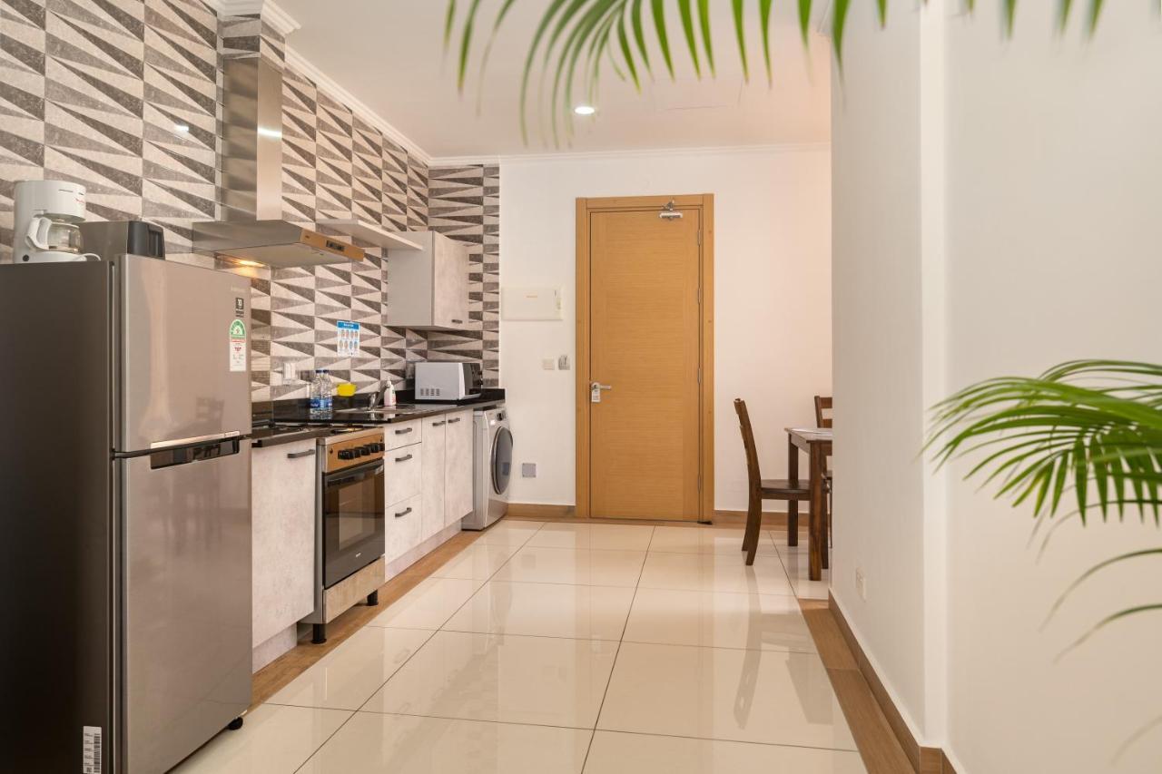 Royale Suites By Arc Royal Luxury Apts อองซ์รอแยล ภายนอก รูปภาพ