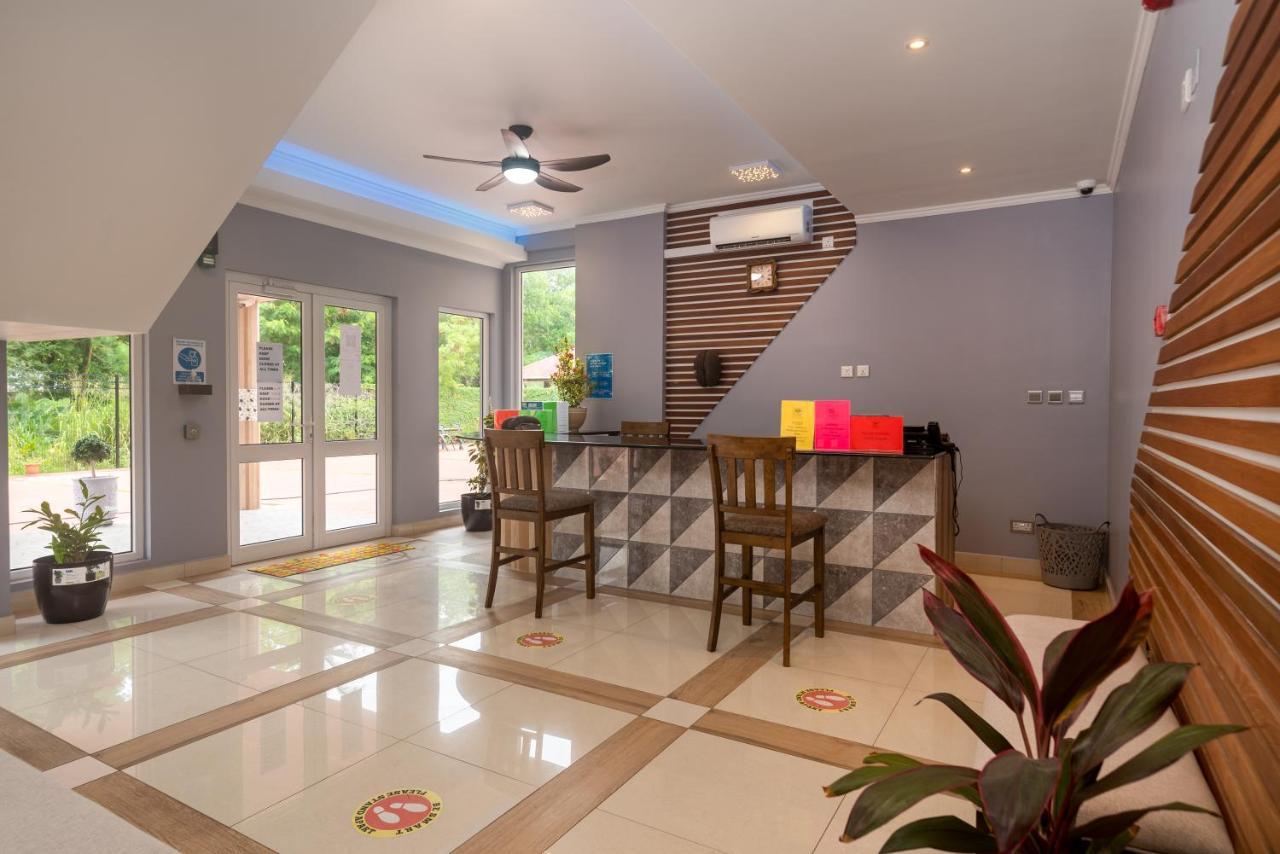 Royale Suites By Arc Royal Luxury Apts อองซ์รอแยล ภายนอก รูปภาพ